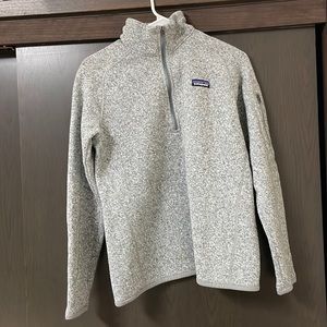 Patagonia quarter zip sweatshirt (M). Great condition!